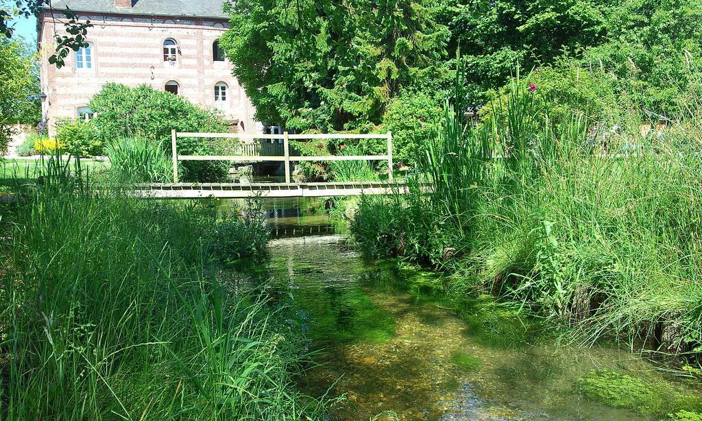 Gite De L'Ancien Moulin Valmont  Bagian luar foto